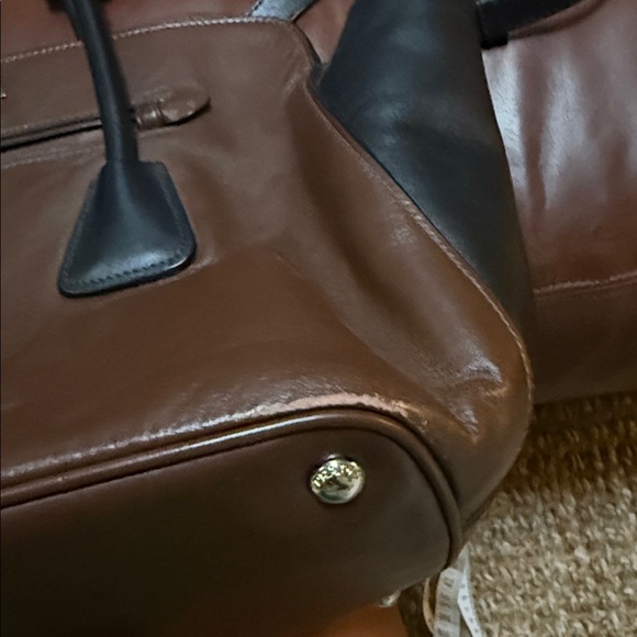 Prada black/brown two-tone crossbody handbag. - Picture 3 of 16